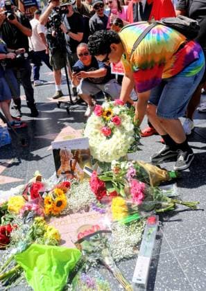Fans leave tributes to Dolly Parton on her Hollywood Star on The Walk of Fame Where: Los Angeles, California, United States When: 25 Aug 2026 Credit: BOLD INSTARimages EDITORIAL USE ONLY. NOT FOR USE BY NEWSPAPERS BASED IN THE UK. Copyright: xx instar55944729