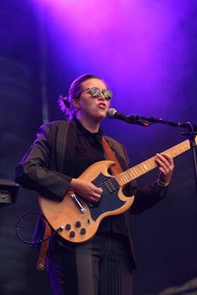 Albertine Sarges as the opening act for The Whitest Boy Alive at an open-air concert at the Waschhaus in Potsdam, August 25, 2026 Albertine Sarges Concert Potsdam