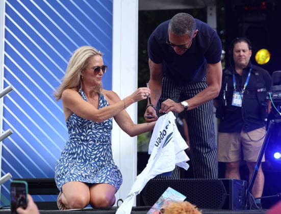 T.J. Holmes and Amy Robach at the US Open - NYC T.J. Holmes and Amy Robach are doing a live podcast at the US Open in New York, NY on August 25, 2026. Photo by Charles Guerin ABACAPRESS.COM New York City NY United Arab Emirates  Copyright: xGuerinxCharles ABACAx