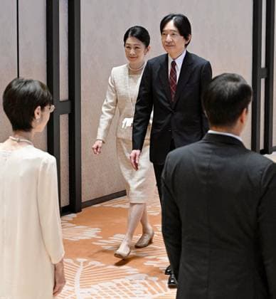 Japan crown prince, crown princess return from Paraguay Japan s Crown Prince Fumihito and his wife Crown Princess Kiko meet officials at Tokyo s Haneda airport on Aug. 26, 2026, after returning from their official trip to Paraguay to mark 90 years of Japanese immigration to the South American country. (Pool photo)  A14AA0005626607P