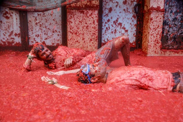 Celebration of La Tomatina in Bunol, Valencia, 2026 Several participants in the La Tomatina festival in Bunol celebrate during the event on August 26, 2026, in Bunol, Valencia, Valencian Community, Spain. La Tomatina is always held on the last Wednesday of August, as part of Bunol’s festival week, and involves participants throwing tomatoes at one another. Seven trucks were needed to transport the 150,000 kilos of tomatoes that were thrown in this unique battle, which this year celebrates its 79th anniversary. AUGUST 26, 2026 FESTIVAL TRADITION CULTURE Bunol, Valencia, Valencian Community Bunol, Valencia, Valencian Community, Spain  Copyright: xRoberxSolsonax 7732784