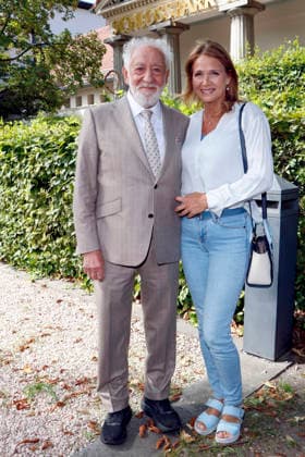 Schlosspark Theater, Annual Press Conference at the Schlosspark Theater, Berlin, August 26, 2026 Dieter Hallervorden with his wife Christiane Zander at the annual press conference for the 2026–27 season at the Schlosspark Theater in Berlin on August 26, 2026 Berlin Schlosspark Theater Copyright: xAnitaxBuggex