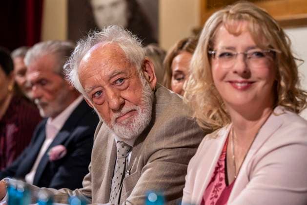 ABB SCHLOSSPARK: Dieter Hallervorden, Christiane Zander, and Nathalie Hallervorden—husband, father, and daughter—appeared as guests at the annual press conference for the 2026–27 season at the Schlosspark Theater on August 26, 2026, in Berlin, Germany