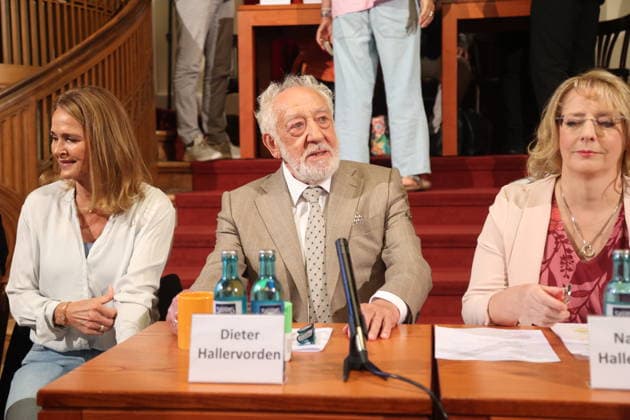 Christiane Zander, Dieter Hallervorden, and Nathalie Hallervorden at the annual press conference for the 2026–27 season at the Schlosspark Theater Berlin, August 26, 2026 Copyright: xAgenturxMatthiasxWehnertx xM.xGränzdörferx