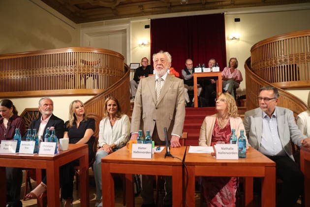 Christiane Zander, Dieter Hallervorden, and Nathalie Hallervorden at the annual press conference for the 2026–27 season at the Schlosspark Theater Berlin, August 26, 2026 Copyright: xAgenturxMatthiasxWehnertx xM.xGränzdörferx