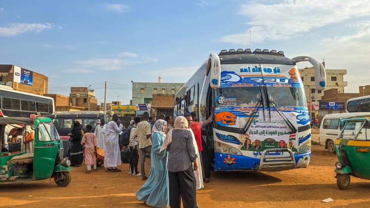 Sudanese refugees return to Khartoum from Egypt after army regains control KHARTOUM, SUDAN - AUGUST 26: Sudanese refugees, who fled to Egypt due to clashes between the Sudanese Army and the Rapid Support Forces (RSF), arrive back by bus following the military securing control and restoring safety in Khartoum, Sudan on August 26, 2026. Nezar Abdallah Basheer Anadolu Khartoum Sudan. Editorial use only. Please get in touch for any other usage.  Copyright: x2026xAnadoluxNezarxAbdallahxBasheerx