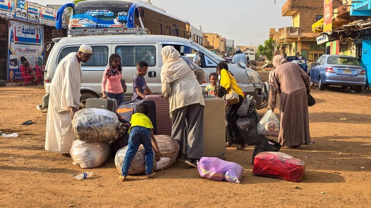 Sudanese refugees return to Khartoum from Egypt after army regains control KHARTOUM, SUDAN - AUGUST 26: Sudanese refugees, who fled to Egypt due to clashes between the Sudanese Army and the Rapid Support Forces (RSF), arrive back by bus following the military securing control and restoring safety in Khartoum, Sudan on August 26, 2026. Nezar Abdallah Basheer Anadolu Khartoum Sudan. Editorial use only. Please get in touch for any other usage.  Copyright: x2026xAnadoluxNezarxAbdallahxBasheerx