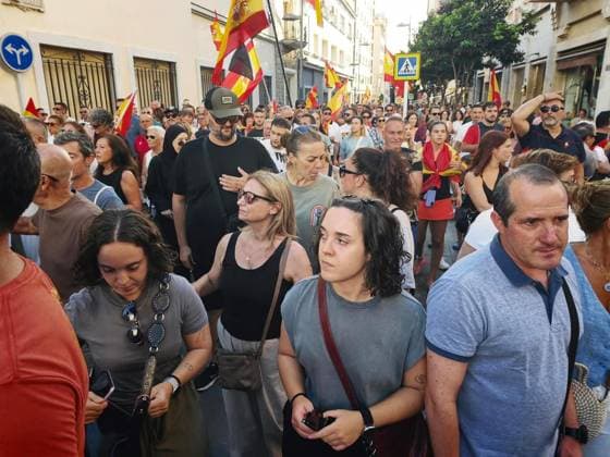 Protest in Ceuta Against the Mass Arrival of Migrants Protesters march through the streets of Ceuta on August 26, 2026, in Ceuta, Spain. Ceuta residents are protesting the social breakdown and insecurity following July’s migrant crisis. Public frustration has erupted after a government draft plan to relocate thousands of migrants to local sports centers and barracks was leaked. The protest demands the resignation of the Government delegate and urgent security solutions August 26, 2026 Gabriela Sardá Nún Spain  Copyright: xGabrielaxSardaxNunezx 7733229