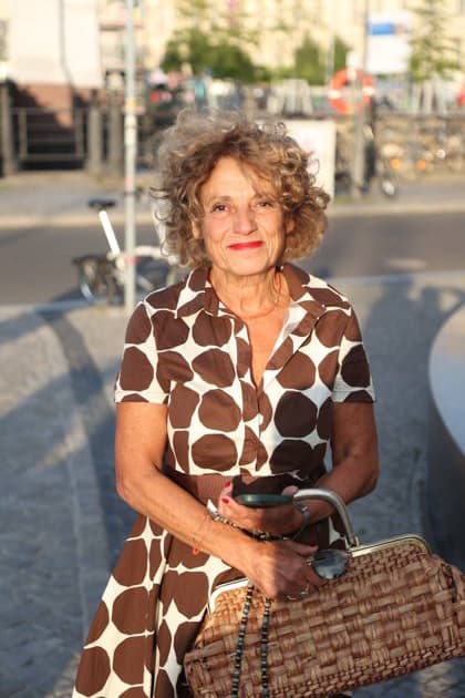 Adriana Altaras upon her arrival at the festive reception marking the opening of the 15th UFA Film Nights in the Kolonnadenhof on Museum Island in Berlin, August 26, 2026 Copyright: xAgenturxMatthiasxWehnertx xM.xGränzdörferx