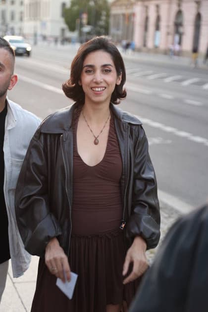 Suri Abbassi upon her arrival at the festive reception marking the opening of the 15th UFA Film Nights in the Kolonnadenhof on Museum Island in Berlin, Berlin, August 26, 2026 Copyright: xAgenturxMatthiasxWehnertx xM.xGränzdörferx
