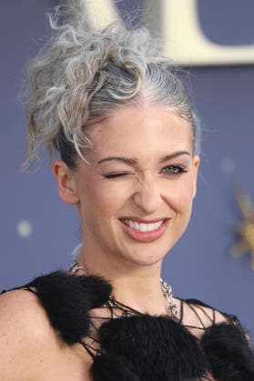 Harriet Rose at the premiere of the movie *Practical Magic 2: Enchanted Sisters* at the Odeon Luxe in Leicester Square, London, August 26, 2026 Foto:xD.xJonesx xFuturexImagex magic_6802