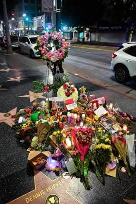 Dolly Parton s Hollywood Star Becomes A Memorial Shrine For The Recently Passed Legendary Beloved Country Star In Los Angeles, CA. Dolly Parton s Hollywood Walk Of Fame Star Became A Memorial Shrine With Fans Visiting Whilst Leaving Flowers, Letters, & Artwork For The Recently Passed Legendary Beloved Country Star In Los Angeles, CA. 26 Aug 2026 Pictured: Dolly Parton s Hollywood Walk Of Fame Star Became A Memorial Shrine With Fans Visiting Whilst Leaving Flowers, Letters, & Artwork For The Recently Passed Legendary Beloved Country Star In Los Angeles, CA.  Copyright: xThexMegaxAgencyx@CelebCandidlyx xMEGAx