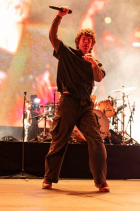 Turnstile perform at Halifax Piece Hall Brendan Yates of American hardcore rock band Turnstile performs at the Piece Hall, Halifax, England, 26th August 2026, Credit:Mike Gray MIKE GRAY - B4227 Avalon  Copyright: xMikexGrayx xMIKExGRAYx-xB4227x xAvalonx 1128662346