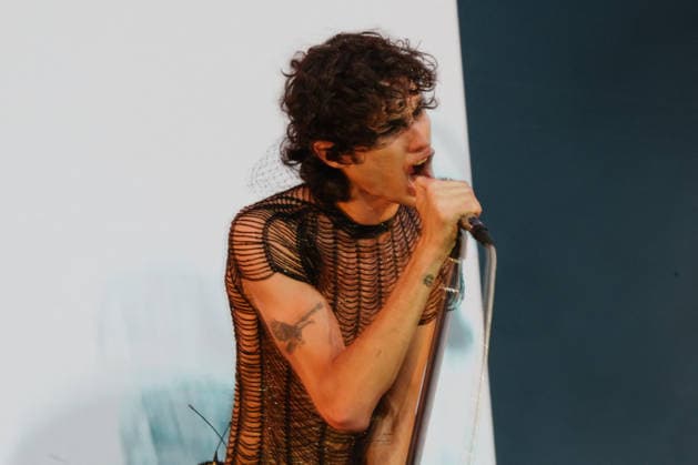 Sombr The artists on stage at the Rock en Seine 2026 festival on the grounds of Saint Cloud on August 26, 2026 Alexandre Fumeron Bestimage The artists on stage at the Rock en Seine 2026 festival on the grounds of Saint Cloud on August 26, 2026 Saint Cloud, France  Copyright: xAlexandrexFumeronx xBestimagexAlexandrexFumeronx xBestimagex