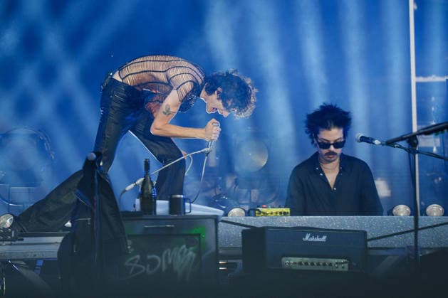 Sombr The artists on stage at the Rock en Seine 2026 festival on the grounds of Saint Cloud on August 26, 2026 Alexandre Fumeron Bestimage The artists on stage at the Rock en Seine 2026 festival on the grounds of Saint Cloud on August 26, 2026 Saint Cloud, France  Copyright: xAlexandrexFumeronx xBestimagexAlexandrexFumeronx xBestimagex
