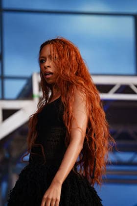 Ravyn Lenea The artists on stage at the Rock en Seine 2026 festival at the Saint Cloud estate on August 26, 2026 Alexandre Fumeron Bestimage The artists on stage at the Rock en Seine 2026 festival at the Saint Cloud estate on August 26, 2026 Saint Cloud, France  Copyright: xAlexandrexFumeronx xBestimagexAlexandrexFumeronx xBestimagex