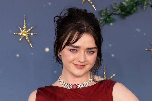 Maisie Williams attends Practical Magic 2 European Premiere at the Odeon Luxe, Leicester Square in London, England. UK. Wednesday 26th August 2026. Copyright: xJamesxWarrenx ae89b748