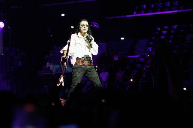 Alice Cooper: Hollywood Vampires concert at the Adidas Arena in Paris on August 26, 2026 Jasmine Aissaoui Bestimage Concert by the band Hollywood Vampires at the Adidas Arena in Paris on August 26, 2026 Paris, France  Copyright: xJasminexAissaouix xBestimagexJasminexAissaouix xBestimagex