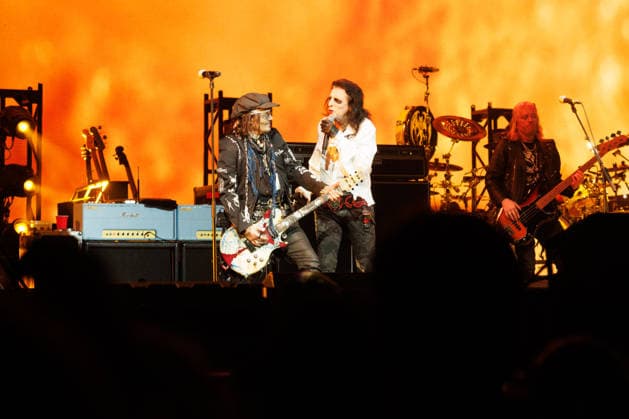 Johnny Depp and Alice Cooper: Hollywood Vampires concert at the Adidas Arena in Paris on August 26, 2026. Jasmine Aissaoui, Bestimage. Concert by the band Hollywood Vampires at the Adidas Arena in Paris on August 26, 2026. Paris, France  Copyright: xJasminexAissaouix xBestimagexJasminexAissaouix xBestimagex