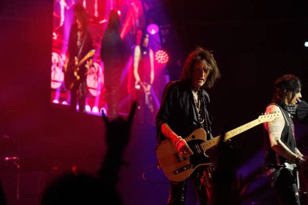 Joe Perry Hollywood Vampires concert at the Adidas Arena in Paris on August 26, 2026 Jasmine Aissaoui Bestimage Hollywood Vampires concert at the Adidas Arena in Paris on August 26, 2026 Paris, France  Copyright: xJasminexAissaouix xBestimagexJasminexAissaouix xBestimagex