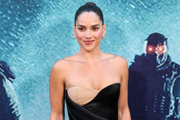Los Angeles Premiere Of A24 s Onslaught LOS ANGELES, CALIFORNIA, USA - AUGUST 26: Adria Arjona arrives at the Los Angeles Premiere Of A24 s Onslaught held at Regal LA Live on August 26, 2026 in Los Angeles, California, United States. Los Angeles Regal LA Live California United States Copyright: xXavierxCollin ImagexPressxAgencyx