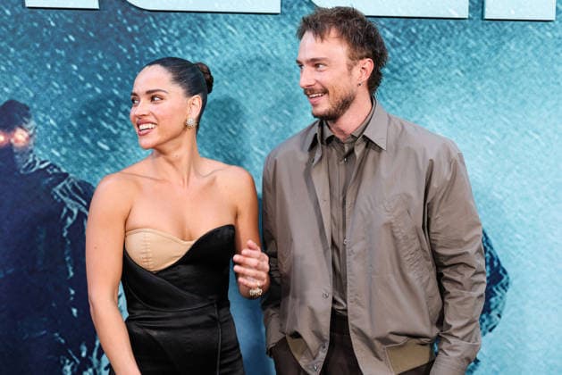 Los Angeles Premiere Of A24 s Onslaught LOS ANGELES, CALIFORNIA, USA - AUGUST 26: Adria Arjona and Drew Starkey arrive at the Los Angeles Premiere Of A24 s Onslaught held at Regal LA Live on August 26, 2026 in Los Angeles, California, United States. Los Angeles Regal LA Live California United States Copyright: xXavierxCollin ImagexPressxAgencyx
