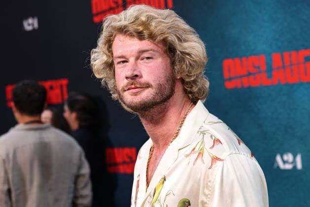 Los Angeles Premiere Of A24 s Onslaught LOS ANGELES, CALIFORNIA, USA - AUGUST 26: Yung Gravy arrives at the Los Angeles Premiere Of A24 s Onslaught held at Regal LA Live on August 26, 2026 in Los Angeles, California, United States. Los Angeles Regal LA Live California United States Copyright: xXavierxCollin ImagexPressxAgencyx