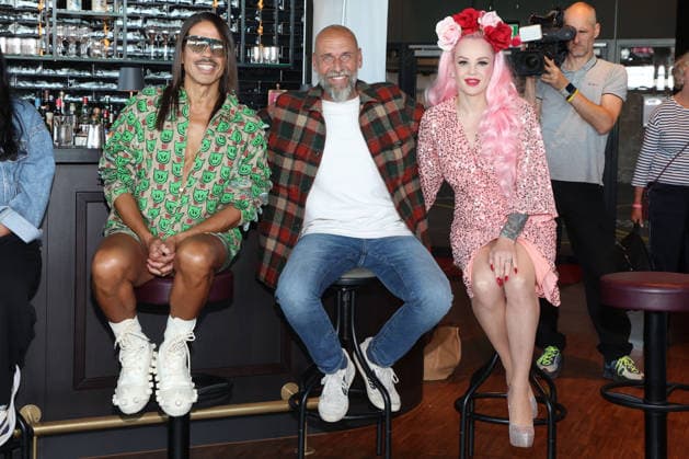 Kicken mit Herz Press Conference: Jorge Gonzalez, Holger Stanislawski, Belle La Donna, Kicken mit Herz Press Conference, Karo Paul, Bunker on Feldstraße, Hamburg, August 27, 2026 Copyright: xEventpressxBecherx