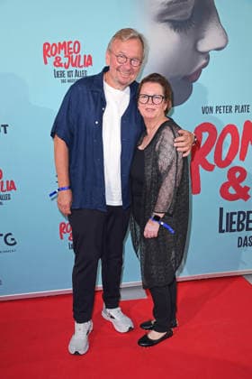 Bernd Stelter with his wife Anke Stelter at the musical premiere of *ROMEO JULIA LIEBE IST ALLES* at the Capitol Theater in Düsseldorf on August 27, 2026
