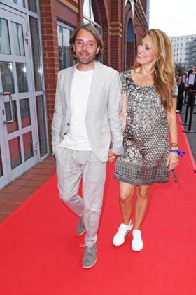 Mara Bergmann with her boyfriend Alexander Hoffmann at the premiere of the musical *ROMEO JULIA LIEBE IST ALLES* at the Capitol Theater in Düsseldorf on August 27, 2026