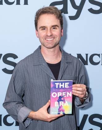 August 27, 2026, Bronx, New York, USA: EdwardSchmidt, author of book The Open Era attends exhibition tournament of table tennis with Kazuyuki Yokoyama aka Kaz The Kazmanian Devil , elite big tennis players and guests during Game. Set. Spin event ahead of US Open Championship at Park Terrace Hotel in New York, NY on August 27, 2026. He was joined by Belinda Bencic, Kazuyuki Yokoyama aka Kaz The Kazmanian Devil , Tomas Martin Etcheverry, Martin Damm and Giovanni Mpetshi Perricard Bronx USA - ZUMAr339 20260827_znp_r339_019 Copyright: xLevxRadinx