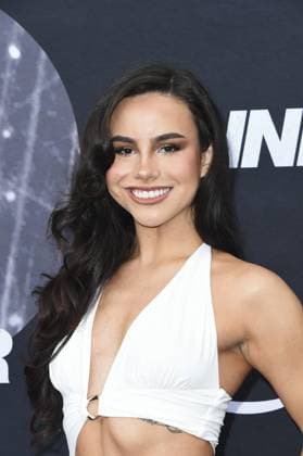 Sofia Elizabeth at arrivals for THE RUNNER Premiere, Harmony Gold Theater, Los Angeles, CA, August 27, 2026. Photo By: Elizabeth Goodenough Everett Collection THE RUNNER Premiere PUBLICATIONXNOTxINxCANxCHNxFRAxITAxJPNxNORxPOLxRUSxESPxUKxUSA