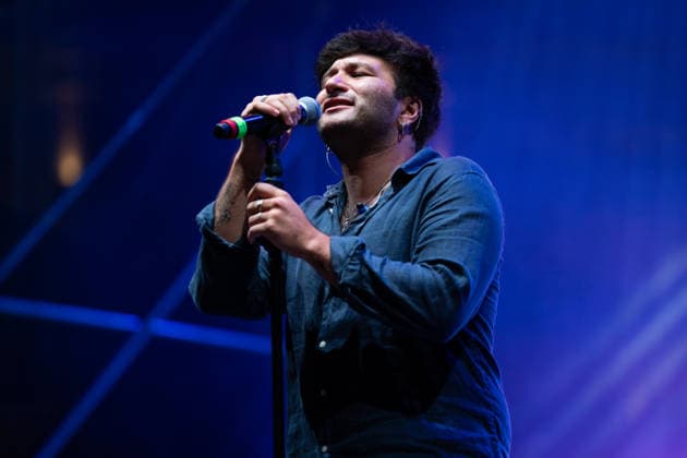 Salerno Pitti Pizza and Friends 2026 in Salerno, Italy - 27 Aug 2026 Edoardo Iaschi aka Eddie Brock performs live at Piazza della Libertà during the Salerno Pitti Pizza and Friends 2026. Pitti Pizza & Friends is an event held in Salerno from August 25 to 30, 2026, combining gastronomic culture with live shows and music. Salerno Italy Copyright: xAndreaxGulíx xSOPAxImagesx AGULI_PittiPizza2026_27AUG(26)