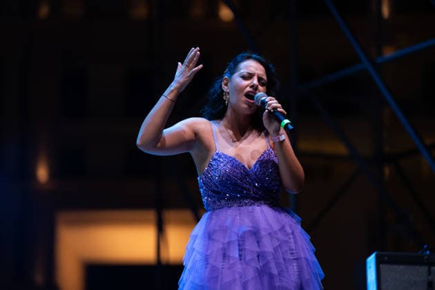 Salerno Pitti Pizza and Friends 2026 in Salerno, Italy - 27 Aug 2026 Mery Carraturo from Four Ladies (emerging artist) performs live at Piazza della Libertà during the Salerno Pitti Pizza and Friends 2026. Pitti Pizza & Friends is an event held in Salerno from August 25 to 30, 2026, combining gastronomic culture with live shows and music. Salerno Italy Copyright: xAndreaxGulíx xSOPAxImagesx AGULI_PittiPizza2026_27AUG(79)