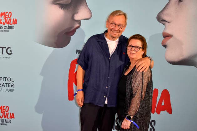 ABB ROMEOJULIA: Bernd Stelter and his wife, Anke Stelter, appeared on the red carpet at the premiere of the musical *Romeo and Juliet: Love Is Everything* at the Capitol Theater on August 27, 2026, in Düsseldorf, North Rhine-Westphalia, Germany