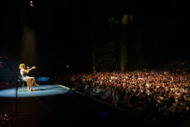 August 27, 2026, Marina Di Pietrasanta, Lucca, Italy: Singer Noemi performs in concert on the stage of the La Versiliana Festival with her 2026 summer tour, Marina di Pietrasanta, 08 27 2026 Marina Di Pietrasanta Italy  - ZUMAa289 20260827_zia_a289_112 Copyright: xStefanoxDallexLuchex xAgfx