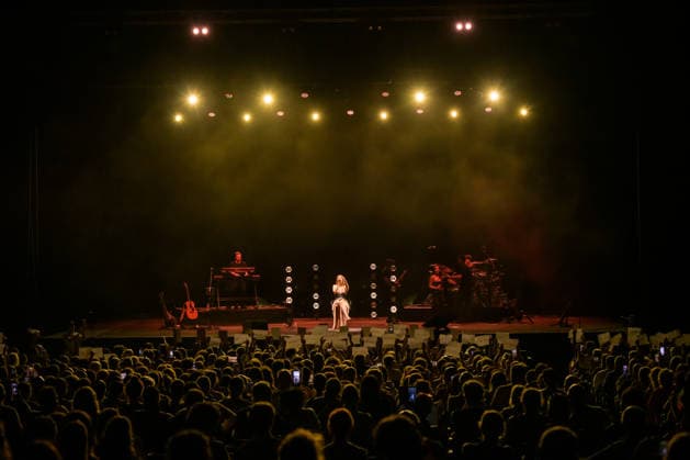 August 27, 2026, Marina Di Pietrasanta, Lucca, Italy: Noemi performs on stage at the La Versiliana Festival with her 2026 summer tour, Marina di Pietrasanta, August 27, 2026 Marina Di Pietrasanta Italy  - ZUMAa289 20260827_zia_a289_125 Copyright: xStefanoxDallexLuchex xAgfx