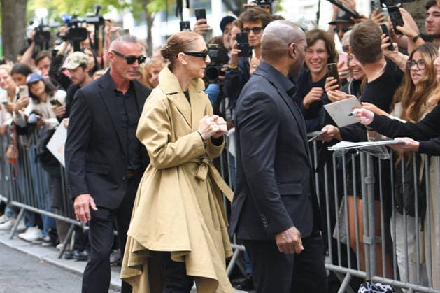 Celine Dion Arrives At The Royal Monceau - Paris Canadian singer Celine Dion arrives at the Le Royal Monceau - Raffles Paris hotel greeted by hundreds of fans following her flight from Las Vegas. Paris, France, August 28, 2026. Photo by Florian Poitout ABACAPRESS.COM Paris France  Copyright: xPoitoutxFlorian ABACAx