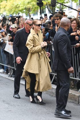 Celine Dion Arrives At The Royal Monceau - Paris Canadian singer Celine Dion arrives at the Le Royal Monceau - Raffles Paris hotel greeted by hundreds of fans following her flight from Las Vegas. Paris, France, August 28, 2026. Photo by Florian Poitout ABACAPRESS.COM Paris France  Copyright: xPoitoutxFlorian ABACAx
