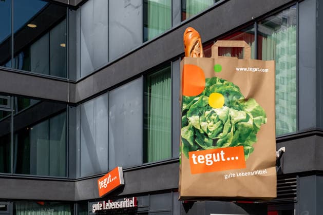 Tegut Set to Be Sold to Edeka and Rewe August 28, 2026, Frankfurt; stock photo, illustrative image, symbolic image, illustrative photo, Everyday scene at a Tegut supermarket in Frankfurt am Main The Swiss owner, Migros Zurich, is selling the German grocery chai Copyright: x xW2Artx xThorstenxWagnerx