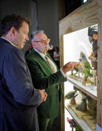 Lars Klingbeil, Federal Minister of Finance, photographed during his visit to the Museum of Natural History. The federal government is providing approximately 200 million euros to fund the museum’s renovation and modernization efforts. Pictured here with Johannes Vogel, Director General. Photographed on behalf of the Federal Ministry of Finance, Berlin, Germany. Copyright: xThomasxKoehlerx