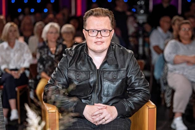 MDR Riverboat singer Angelo Kelly during the taping of the MDR talk show Riverboat on August 28, 2026, at Mediacity Leipzig 20260828SFL0012