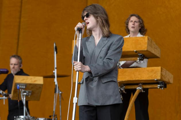 Blossoms perform at Leeds Festival Tom Ogden of british band Blossoms performs at Leeds Festival 2026, Bramham Park, Leeds, 28th August 2026, Credit:Mike Gray MIKE GRAY - B4227 Avalon  Copyright: xMikexGrayx xMIKExGRAYx-xB4227x xAvalonx 1128987518