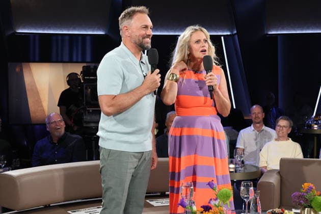 Steven Gätjen and Barbara Schöneberger will host the NDR Talk Show on August 28, 2026, on NDR Television’s Channel 3; a photo op will take place before the taping on July 3, 2026, at the Hamburg Lokstedt television studio.