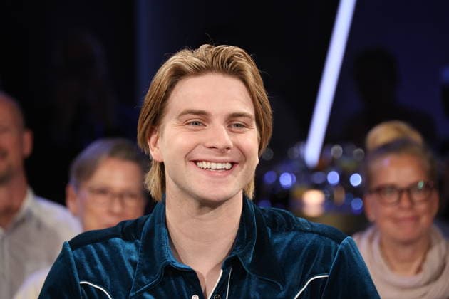 Vincent Gross, singer, appeared as a guest on the NDR Talk Show on August 28, 2026, on NDR Television’s Channel 3; photo op before the taping on July 3, 2026, at the Hamburg Lokstedt television studio
