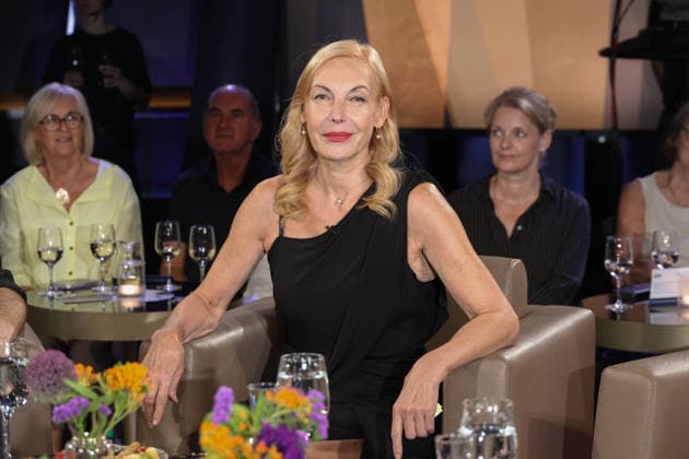 Ute Lemper, singer and actress, guest on the NDR Talk Show on August 28, 2026, on NDR Television’s Channel 3; photo op before the taping on July 3, 2026, at the Hamburg Lokstedt television studio
