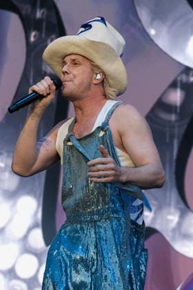 August 28, 2026, Southsea, Hampshire, United Kingdom: Jake Shears, lead singer with American pop rock band Scissor Sisters performing live on stage at Victorious Festival. Southsea United Kingdom - ZUMAs197 20260828_aaa_s197_074 Copyright: xDawnxFletcher-Parkx