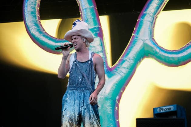 August 28, 2026, Southsea, Hampshire, United Kingdom: Jake Shears, lead singer with American pop rock band Scissor Sisters performing live on stage at Victorious Festival. Southsea United Kingdom - ZUMAs197 20260828_aaa_s197_095 Copyright: xDawnxFletcher-Parkx