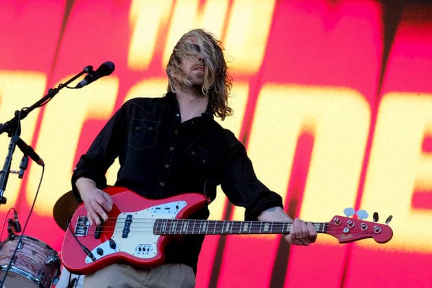 The Vaccines performs live on stage at Victorious Festival in Southsea, UK - Icelandic bass player Árni Hjörvar Arnason, of Indie rock band, The Vaccines performs live on stage at Victorious Festival, Southsea. The current line up consists of Justin Young, Árni Árnason, Matthew Hitt, Timothy Lanham and Yoann Intonti Southsea United Kingdom Copyright: xDawnxFletcher-Parkx xSOPAxImagesx vengavax (175)