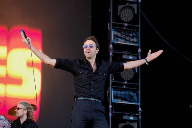 August 28, 2026, Southsea, Hampshire, United Kingdom: English singer songwriter guitarist and vocalist Justin Young, of Indie rock band, The Vaccines performs live on stage at Victorious Festival, Southsea. The current line up consists of Justin Young, Ãrni Ãrnason, Matthew Hitt, Timothy Lanham and Yoann Intonti Southsea United Kingdom - ZUMAs197 20260828_aaa_s197_128 Copyright: xDawnxFletcher-Parkx
